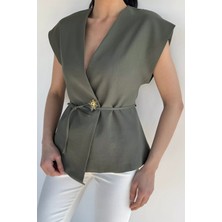 Gülseli Kadın Bel Bağlamalı Gold Düğmeli Yelek P-00020660