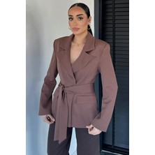 Gülseli Kadın Kruvaze Yaka Kuşaklı Blazer Ceket P-00020760