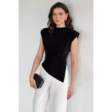 Gülseli Kadın Omuz Vatkalı Drapeli Asimetrik Kesim Bluz P-00020615