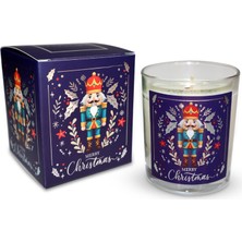 Nacario – Kurşun Asker (Nutcracker) Tasarımlı Mum, Lacivert Renk Temalı, 135 G Doğal Bio, 40 Saat Yanma Süresi, Cam Kavanoz, Şık Bristol Kutulu, Yılbaşı Koleksiyonu Hazır Hediye