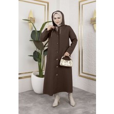 Edahan Kadın Büyük Beden Tam Boy Kapüşonlu Düğmeli Astarsız Kapitone Mont/ceket