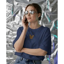 Muhtar Store Kadın Tekir Kedi Baskılı Oversize Tişört – Minimal Tabby Cat Tasarım