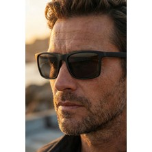 UV400 Polarize Mat Siyah Erkek Güneş Gözlüğü 1320 C0101M - Esnek ve Dayanıklı Çerçeve