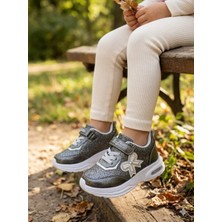 Benitto Kids  Kız Çocuk Simli Işıklı Cırtlı Günlük Rahat Taban Spor Ayakkabı BNT206