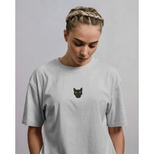 Muhtar Store Kadın Siyah Kedi Baskılı Oversize Tişört – Minimal Black Cat Tasarım