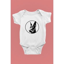 Darkhane Doberman Bakışı - Köpek Baskılı Unisex Beyaz Bebek Body - Zıbın BB007