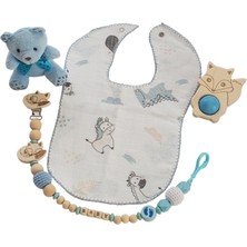 Braventa Collection Bebek Hediye Seti, Organik Pamuk Müslin Önlük, Isimli Emzik Askısı, Mavi Peluş Ayıcık, Diş Kaşıyıcı,