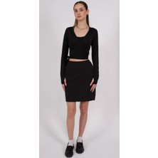 Hafif Likralı Diz Üstü Siyah Kalem Etek