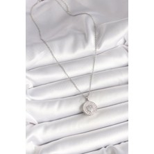 VeraGlobe Buğz 316L Çelik Gümüş Renk Zincir Zirkon Taşlı Kalp Işlemeli Madalyon Model Kadın Kolye - Buğz