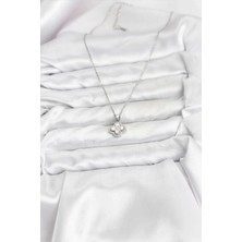 VeraGlobe Buğz 316L Çelik Zincir Gümüş Renk Zirkon Taşlı Yonca Model Kadın Kolye - Buğz