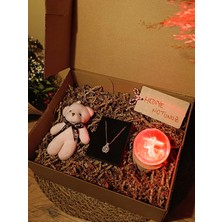 Paganca Kutulu Hediye Seti / Pembe Ayıcık Anahtarlık - Baget Çelik Kolye - Ay ve Astronot Usb'li Cam Küre