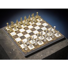 Elifeshop Lüks Metal Satranç Takımı Krom Kaplama Pegasus Atları & Kehribar Mermer Desenli Tahta 20 Cm.