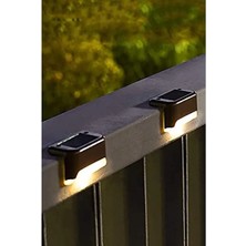 Esranın Dünyası 4'lü Güneş Enerjili Köşebent LED Bahçe Lambası, Otomatik Aydınlatma