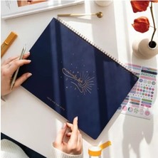 Esranın Dünyası Süresiz Haftalık Spiralli Masaüstü Planlayıcı - 24X34 cm