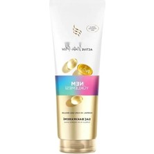 Esranın Dünyası Nem Yüklemesi Sağlayan Saç Bakım Kremi - 275 ml