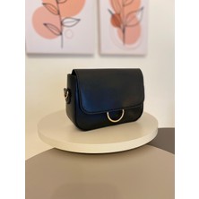 Generic Siyah Gold Halka Detaylı Kadın Omuz Çantası – Zamansız Şıklık