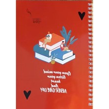 Esranın Dünyası Kırmızı Çizgisiz A5 Spiralli Okul Defteri - 100 Sayfa