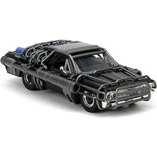 Esranın Dünyası 1967 Chevy El Camino Döküm Araç Modeli - 1:32 Ölçek