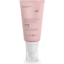 Esranın Dünyası Aydınlatıcı ve Cilt Tonu Eşitleyici Güneş Kremi - Spf 50 (50 Ml)