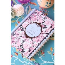 Esranın Dünyası 2024-2025 Akademik Spiralli Ajanda - 17X23 cm