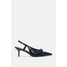 Selin Shoes Veloria Fiyonk Aksesuar Sivri Burun Kısa Topuk Kadın Topuklu Ayakkabı- Siyah