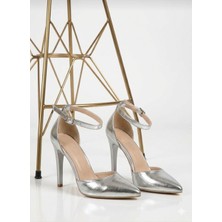 Waito Bilekten Bantlı Topuklu Günlük Ayakkabı