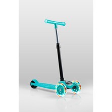 Özbience Katlanabilir LED Işıklı Scooter, Ayarlanabilir Yükseklik, Arka Fren, 3 Tekerlek