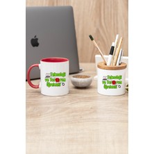 Feyza Design Kırmızı Tasarım Öğretmen Baskılı Porselen Kupa ve Kalemlik