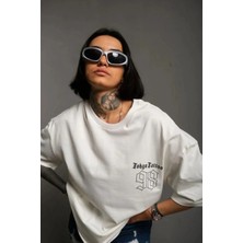 Tarz Yeri Kadın Bisiklet Yaka Baskılı Oversize Kısa Kol  T-Shirt - Beyaz