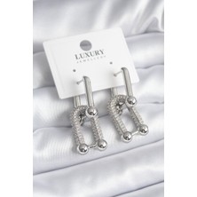 Pirinç Gümüş Renk Zirkon Taşlı Model Vıp Seri Kadın Küpe - Lisinya