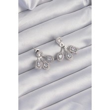 Pirinç Gümüş Renk Zirkon Taşlı Geometrik Model Küpe - Lisinya