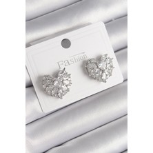 Pirinç Gümüş Renk Zirkon Taşlı Kalp Model Kadın Küpe - Lisinya