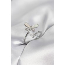 Gümüş Renk Yusufçuk Model Zirkon Taşlı Kadın Yüzük - Lisinya