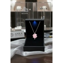 Anka Mücevherat Işıklı Kutuda 925 Ayar Gümüş Yonca Kadın Kolye (Pudra)