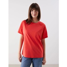 Lc Waikiki Yeni Sezon Bisiklet Yaka Nakışlı Kadın Tişört