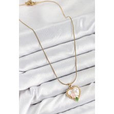 Alvo Store Buğz 316L Çelik Sanatsal Portre Model Gold Renk Kadın Kolye - Buğz