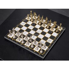 Elifeshop Lüks Metal Satranç Takımı Krom Kaplama Roma Ordusu Figür & Klasik Mermer Desenli Siyah Tahta 20 Cm.