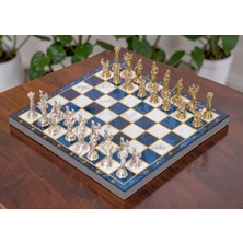 Elifeshop Lüks Metal Satranç Takımı Krom Kaplama Pegasus Atları & Gök Mavi Mermer Desenli Tahta 20 Cm.