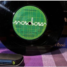 Plakantik Elvis Costello & The Attractions - Oliver's Army / My Funny Valentine (7" Vinyl, Single, Uk Press, Ada 31)