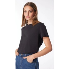 Denim Trip Bisiklet Yaka Siyah Kadın T-Shirt DT10751