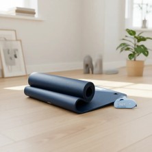 Usr Pilates Matı 1,5 cm Kalınlıkta Tekil Kullanım İçin Koyu Mavi Renkli Yüksek Yoğunluklu