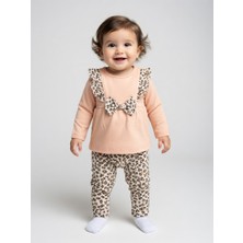 Babycan Kız Bebek Leopar Desenli %100 Pamuklu 2'li Takım - Fırfırlı Fiyonk Detaylı Somon Üst ve Alt Takım