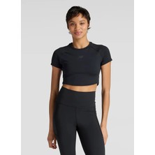 New Balance WT619942-BK Fast Days Fitted Crop T Siyah Bisiklet Yaka Normal Fit Düz Kadın T-Shirt
