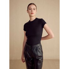 Brooks Brothers Bisiklet Yaka Siyah Kadın T-Shirt BBSS25FTS007