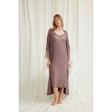 Lyyn Arias Closet Dekolteli Yakası ve Kolu Dantelli Sabahlık Takımı