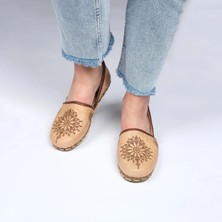 Lazerli Avare Kadın Yemeni