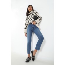 Moto Mavi Paçası Lazer Kesim Kot Pantolon