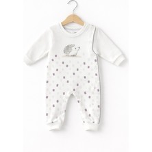 Aziz Bebe Ekru Kirpi Baskılı Çıtçıtlı Bebek Tulum – Uzun Kollu, %100 Pamuk