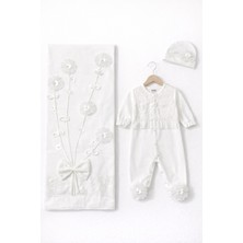 Kardeşler Bebe Çiçek Işlemeli Kız Bebek Battaniye Tulum 3’lü Set