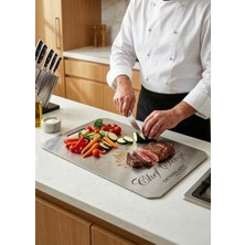 Octoblade 304 Paslanmaz Çelik Kesme Tahtası 32,5X22,5 cm – Kişiye Özel Isim Lazer Baskılı, Hijyenik, Kaydırmaz Pedli